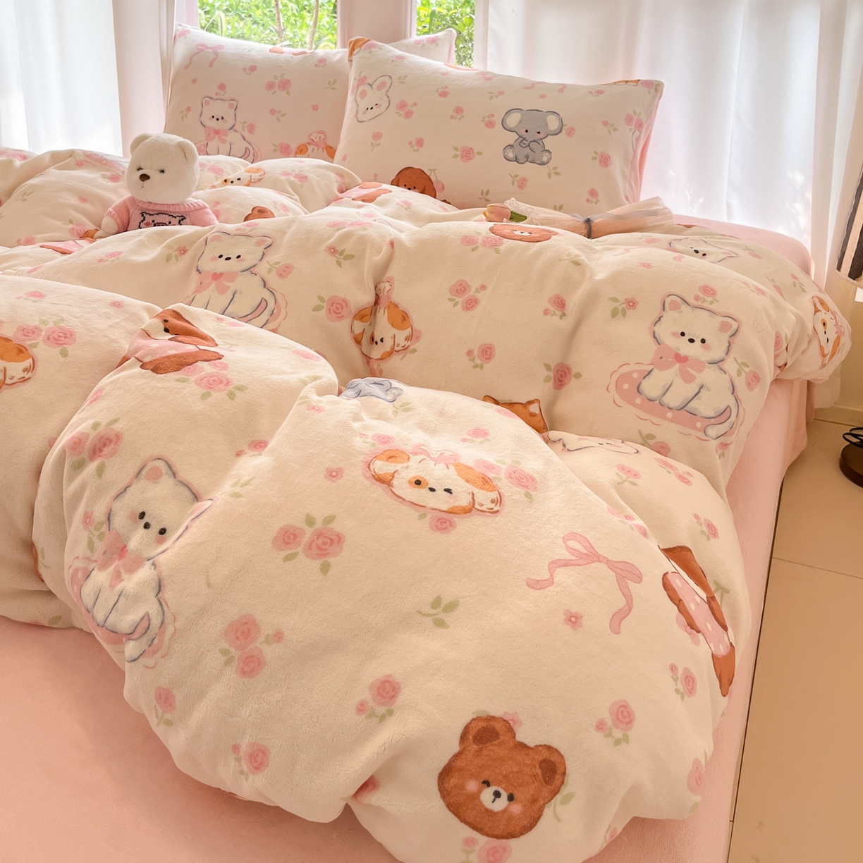 91家纺网 家纺一手货源 找家纺 慕澄家纺 2025新款小清新牛奶绒印花四件套 碎花小汪