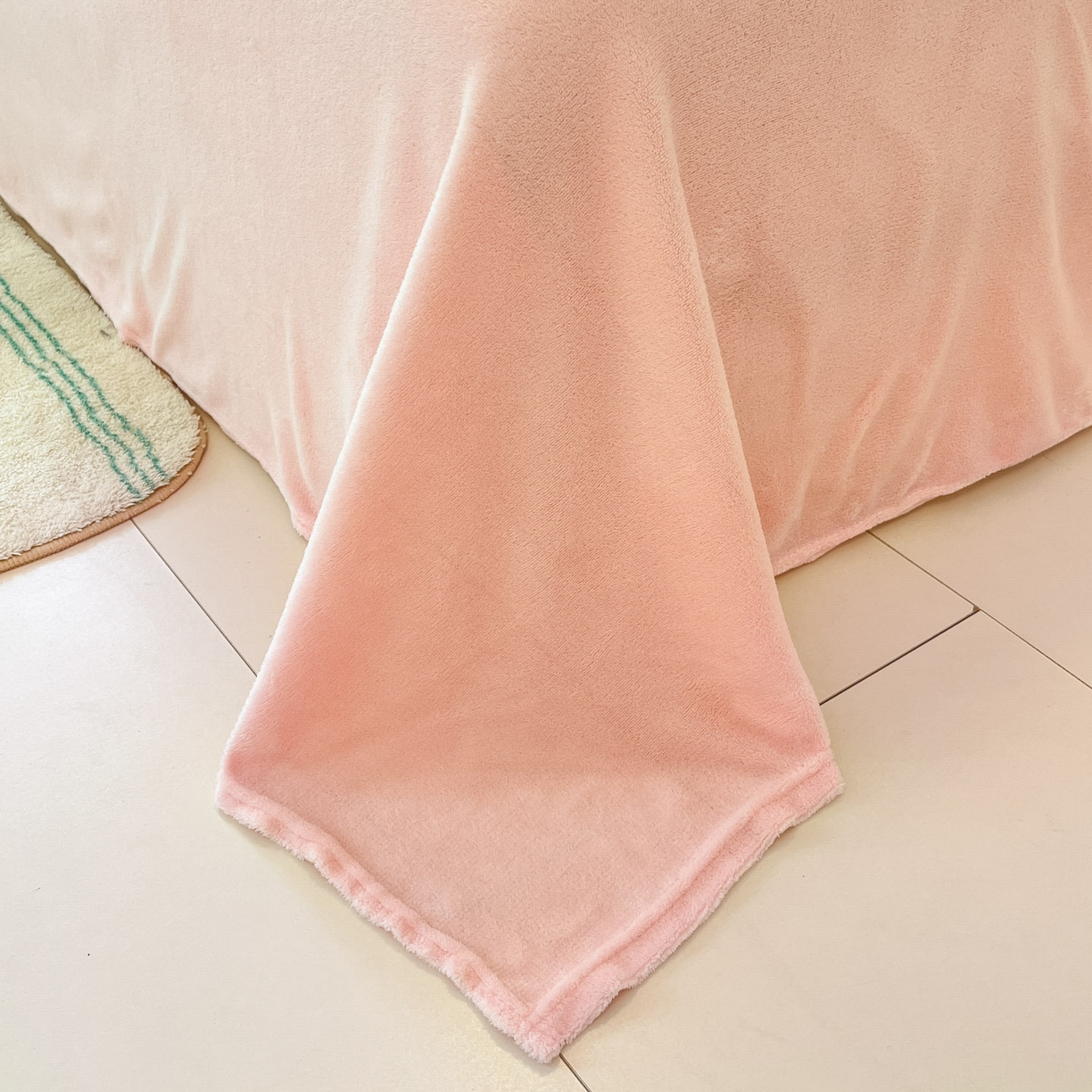 91家纺网 家纺一手货源 找家纺 慕澄家纺 2025新款小清新牛奶绒印花四件套 碎花小汪