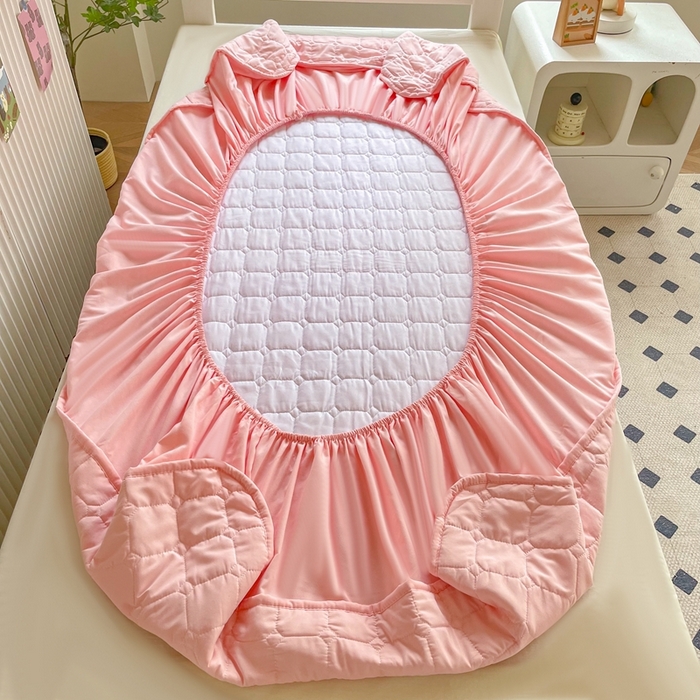 91家纺网 家纺一手货源 找家纺 小禹仔家纺 2025新款亲肤面包格夹棉床笠-学生图 面包格-粉