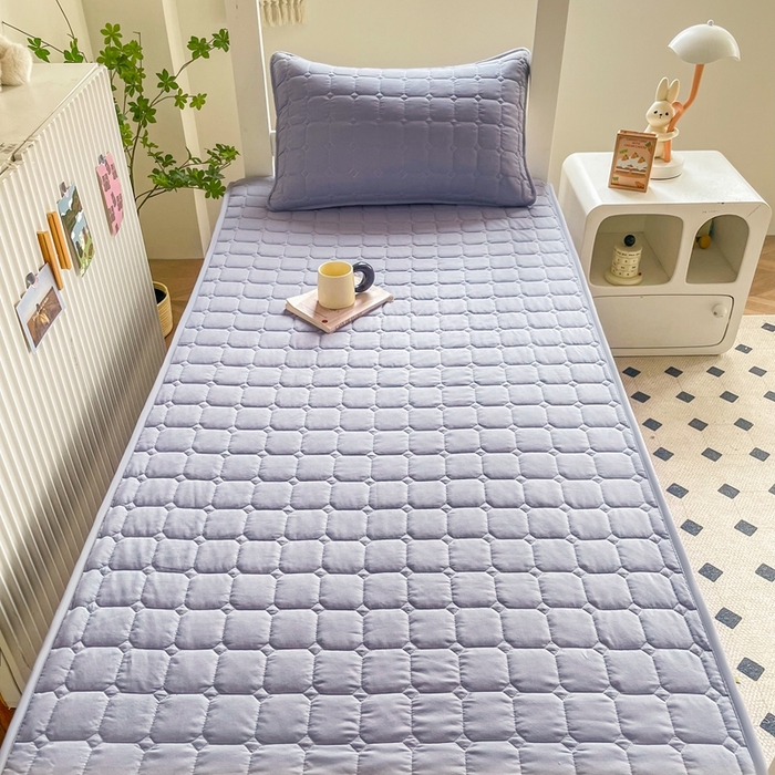 91家纺网 家纺一手货源 找家纺 小禹仔家纺 2025新款亲肤面包格夹棉床笠-学生图 面包格-灰