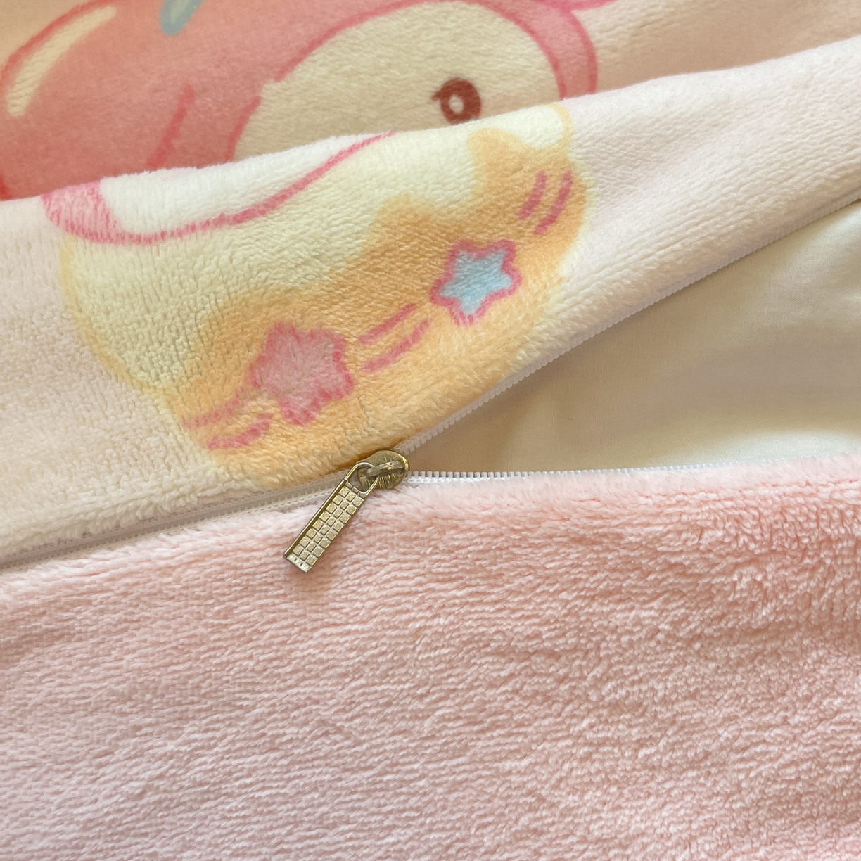 91家纺网 家纺一手货源 找家纺 慕澄家纺 2025新款小清新牛奶绒印花四件套 甜品美乐蒂