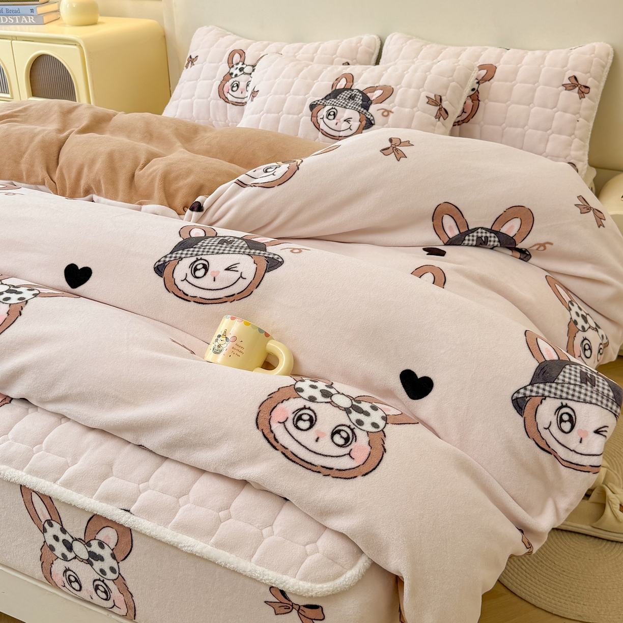 91家纺网 家纺一手货源 找家纺 （总）LIFE.丽芙 2025秋冬新款A类牛奶绒加厚夹棉床笠+被套组合四件套