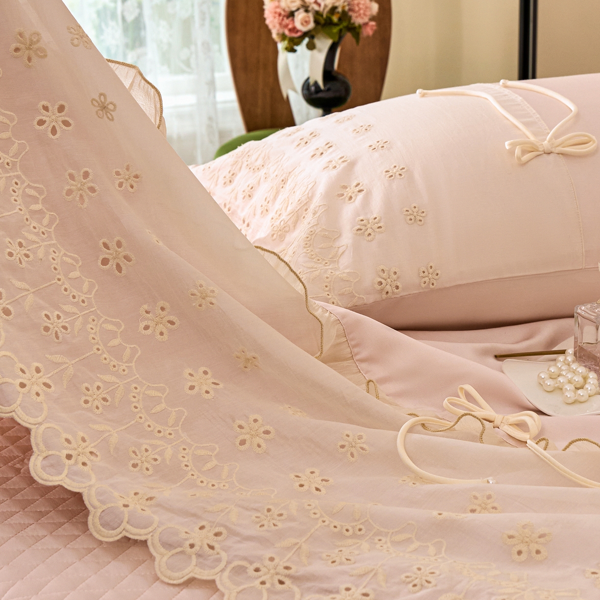 91家纺网 家纺一手货源 找家纺 优希家纺 2025新款安雅夏被床盖四件套 粉色