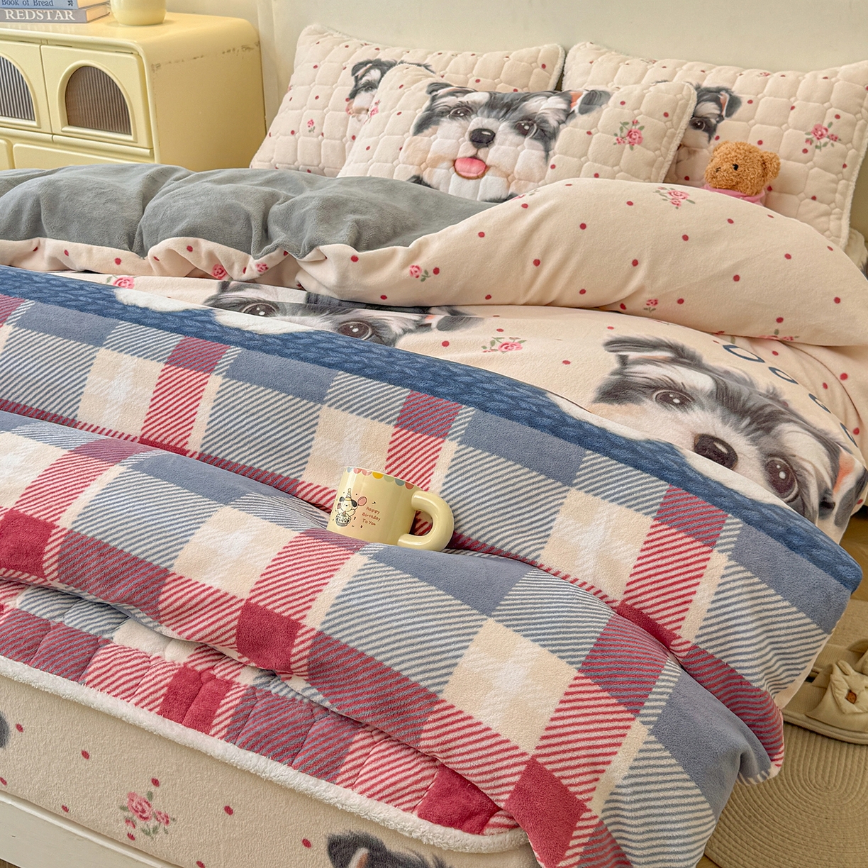 91家纺网 家纺一手货源 找家纺 LIFE.丽芙 2025秋冬新款A类牛奶绒加厚夹棉床笠+被套组合四件套 修狗