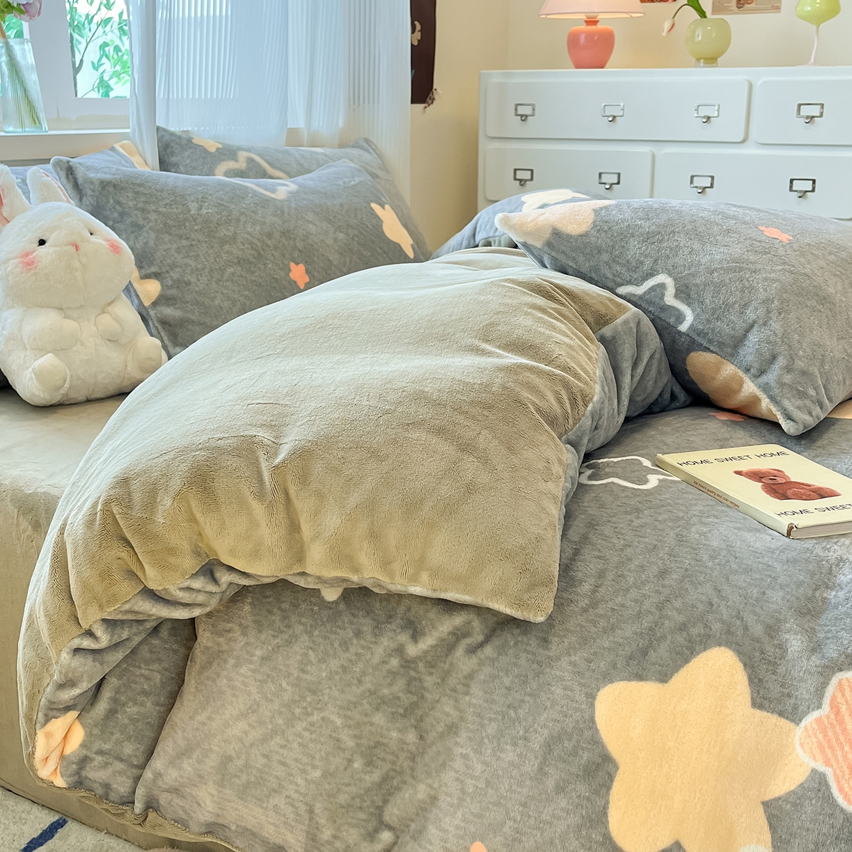 91家纺网 家纺一手货源 找家纺 慕澄家纺 2025新款小清新牛奶绒印花四件套 星星月亮