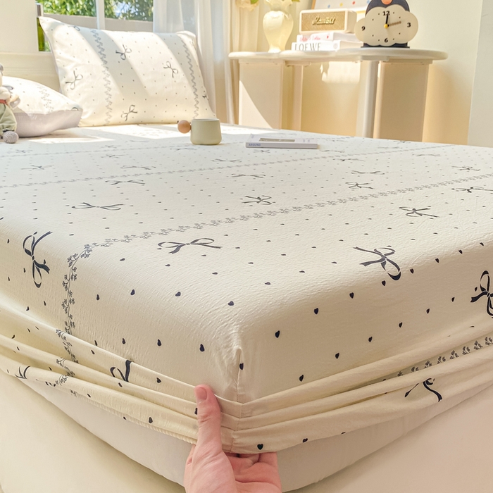 91家纺网 家纺一手货源 找家纺 朵朵家纺 2025新款超柔印花单床笠单品学生宿舍床垫保护套 床笠（床垫保护套可定制尺寸 ） 法式蝴蝶结