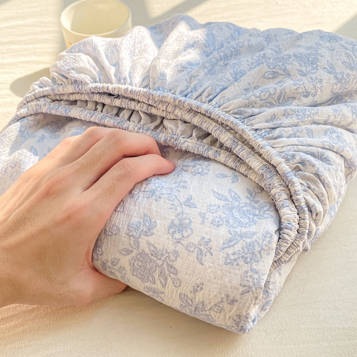 91家纺网 家纺一手货源 找家纺 朵朵家纺 2025新款超柔印花单床笠单品学生宿舍床垫保护套 床笠（床垫保护套可定制尺寸 ） 蓝色花园