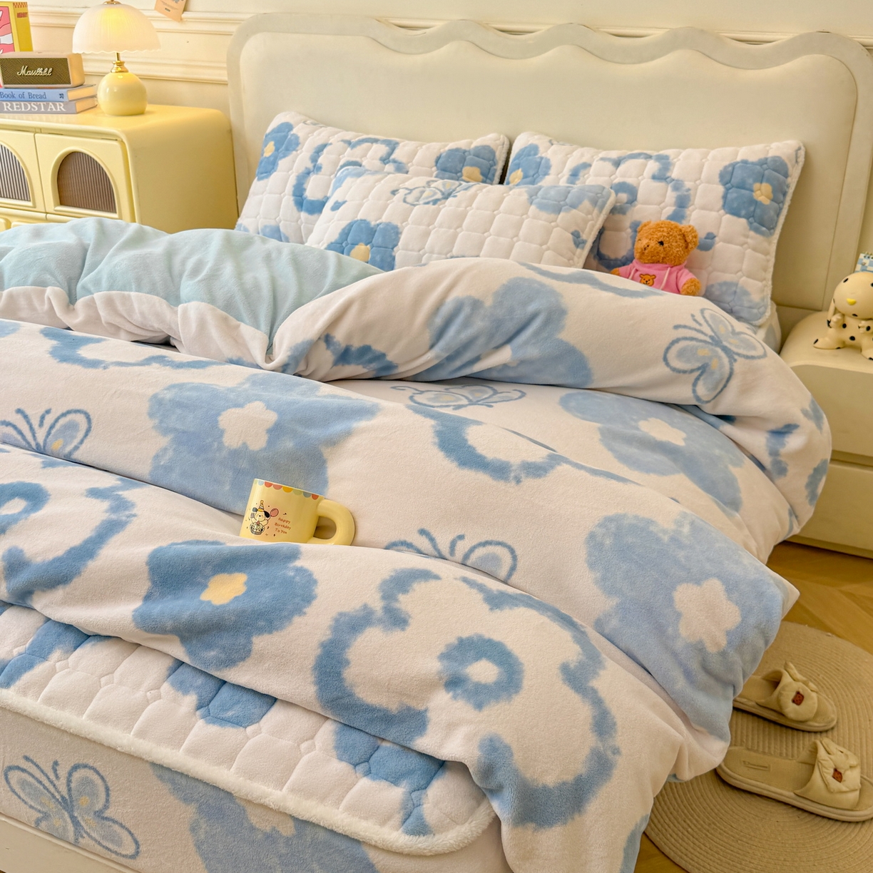 91家纺网 家纺一手货源 找家纺 LIFE.丽芙 2025秋冬新款A类牛奶绒加厚夹棉床笠+被套组合四件套 花恋