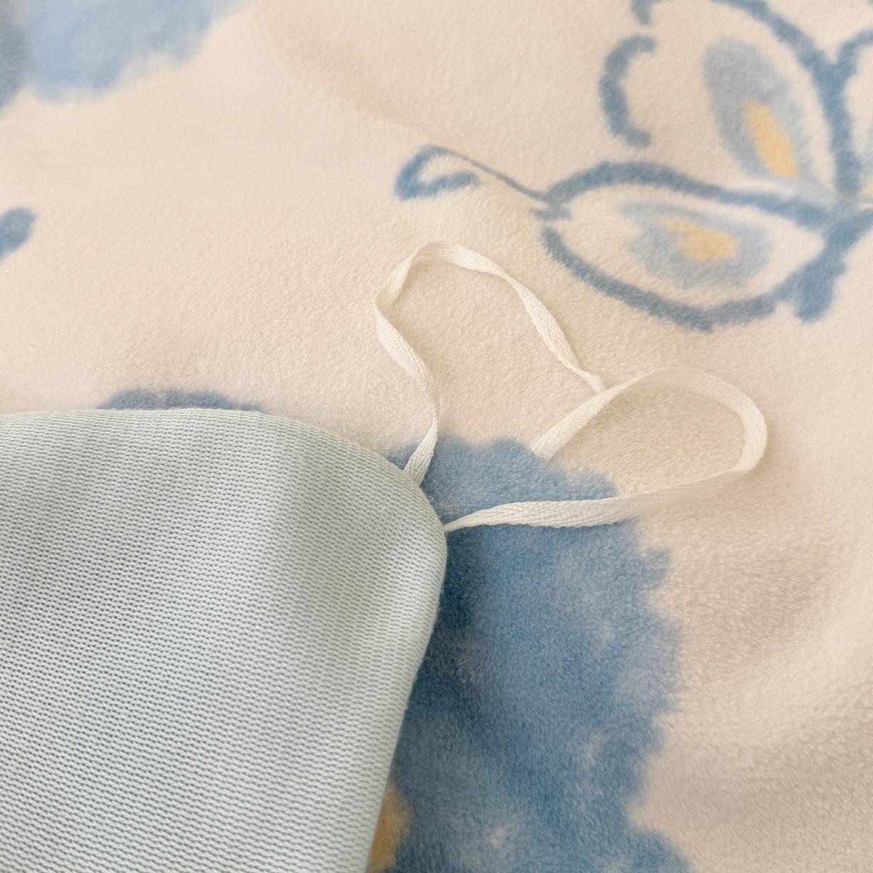 91家纺网 家纺一手货源 找家纺 LIFE.丽芙 2025秋冬新款A类牛奶绒加厚夹棉床笠+被套组合四件套 花恋