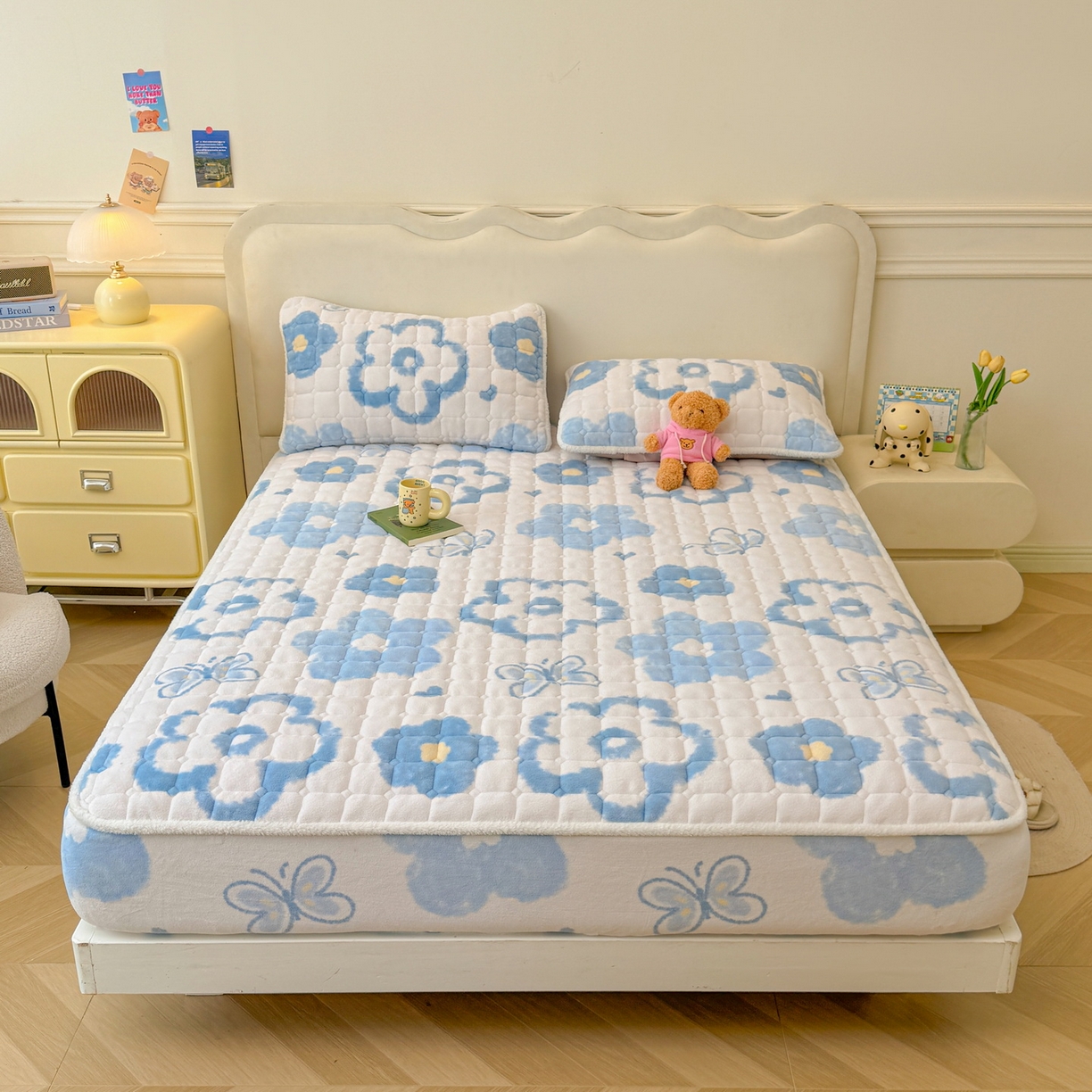 91家纺网 家纺一手货源 找家纺 LIFE.丽芙 2025秋冬新款A类牛奶绒加厚夹棉床笠+被套组合四件套 花恋