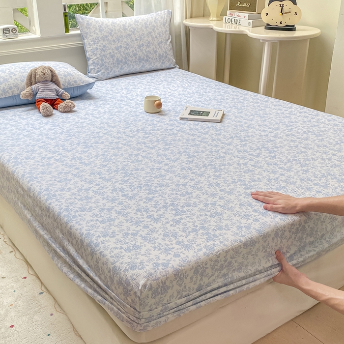 91家纺网 家纺一手货源 找家纺 朵朵家纺 2025新款超柔印花单床笠单品学生宿舍床垫保护套 床笠（床垫保护套可定制尺寸 ） 蓝色花园