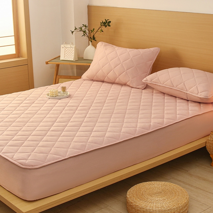 91家纺网 家纺一手货源 找家纺 小禹仔家纺 2025新款亲肤夹棉床笠 粉色