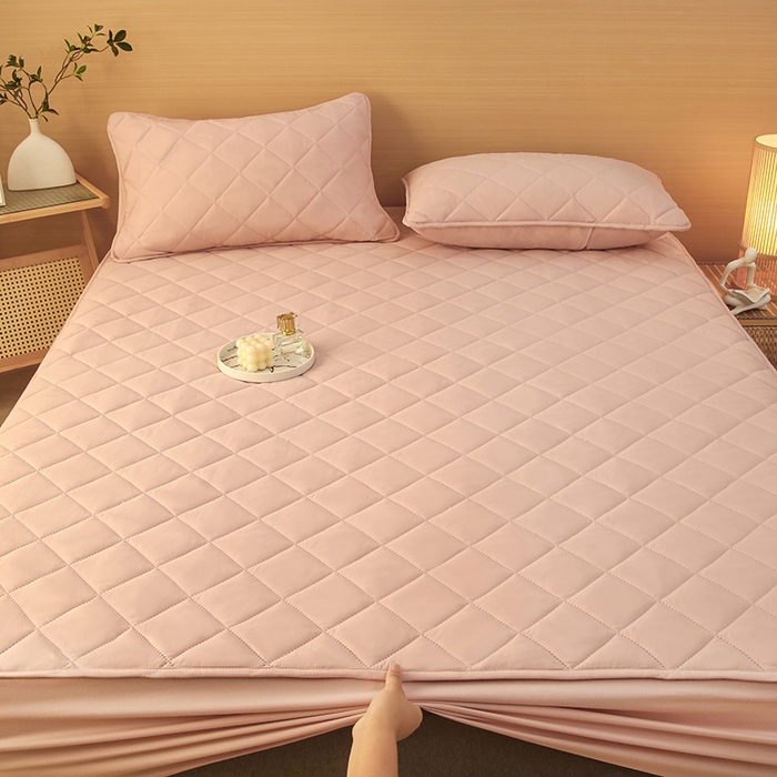 91家纺网 家纺一手货源 找家纺 小禹仔家纺 2025新款亲肤夹棉床笠 粉色