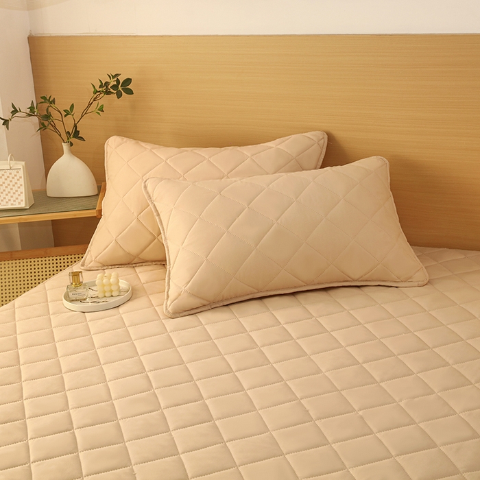 91家纺网 家纺一手货源 找家纺 小禹仔家纺 2025新款亲肤夹棉床笠 卡其色