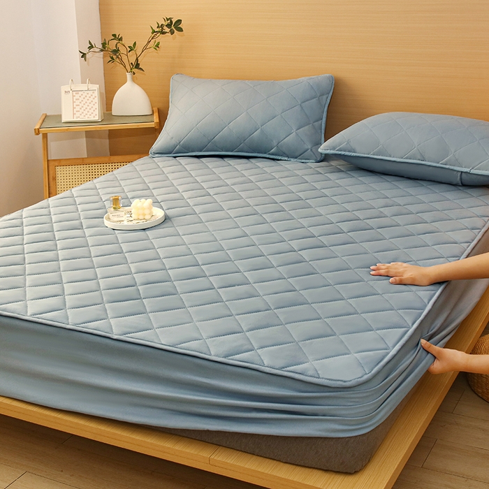 91家纺网 家纺一手货源 找家纺 小禹仔家纺 2025新款亲肤夹棉床笠 蓝色