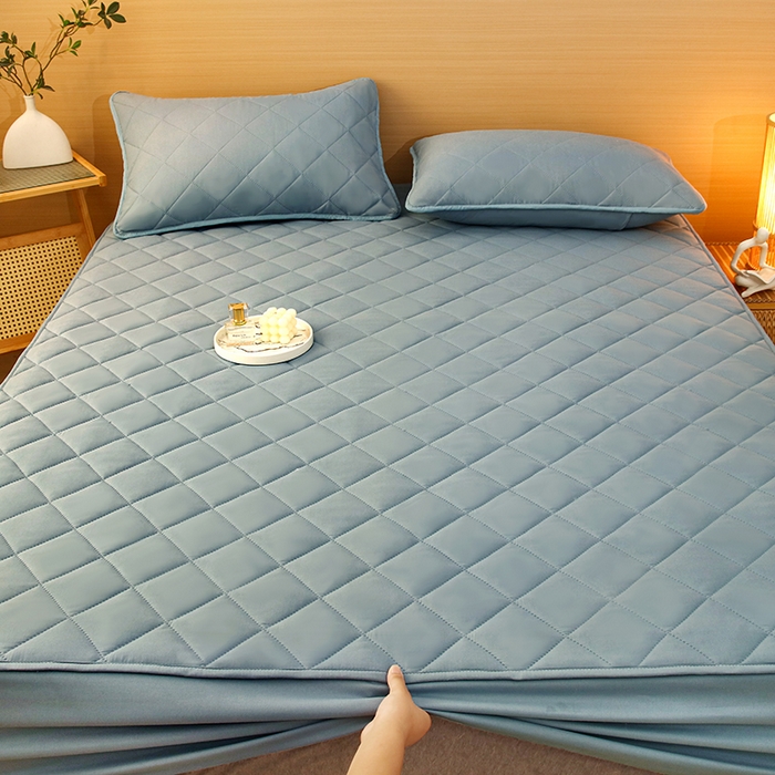 91家纺网 家纺一手货源 找家纺 小禹仔家纺 2025新款亲肤夹棉床笠 蓝色