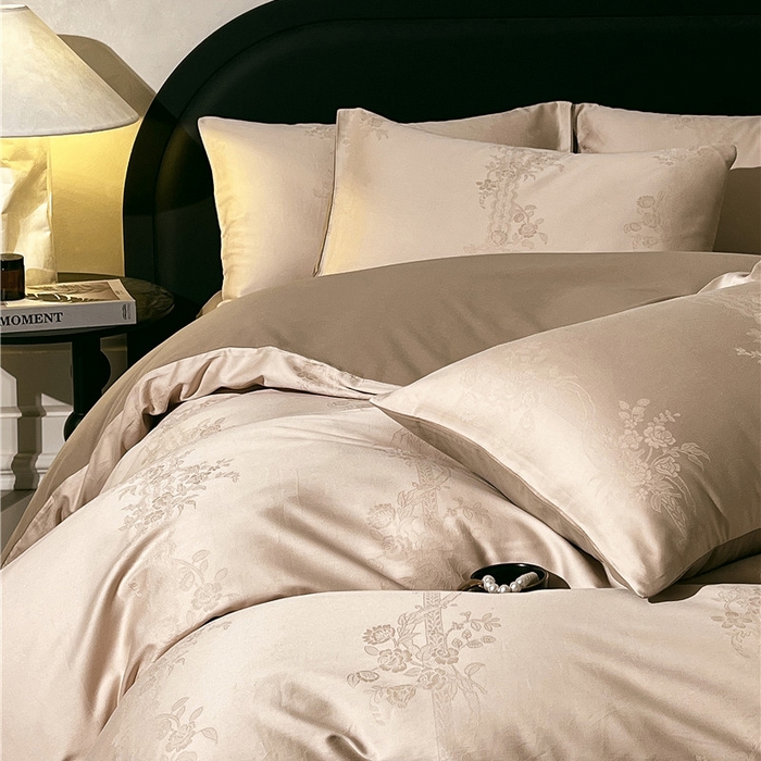 91家纺网 家纺一手货源 找家纺 琪格格纺织 2025新款50S贡缎大提花加厚全棉磨毛四件套 一蔓千花-羽棕