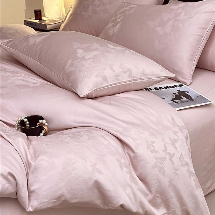 91家纺网 家纺一手货源 找家纺 琪格格纺织 2025新款50S贡缎大提花加厚全棉磨毛四件套 流光蝶影-粉紫