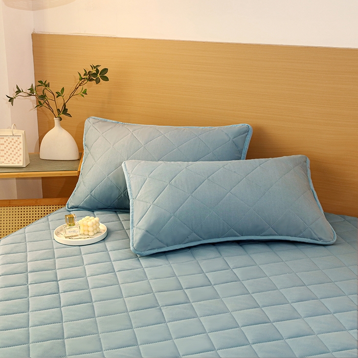 91家纺网 家纺一手货源 找家纺 小禹仔家纺 2025新款亲肤夹棉床笠 蓝色