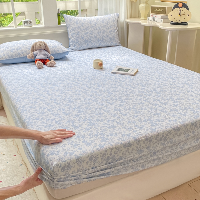 91家纺网 家纺一手货源 找家纺 朵朵家纺 2025新款超柔印花单床笠单品学生宿舍床垫保护套 床笠（床垫保护套可定制尺寸 ） 蓝色花园