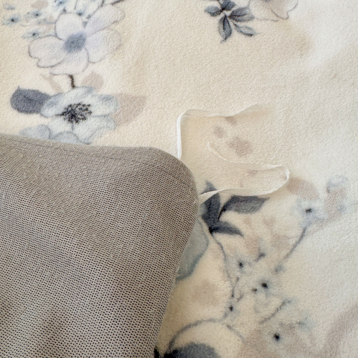 91家纺网 家纺一手货源 找家纺 LIFE.丽芙 2025秋冬新款A类牛奶绒加厚夹棉床笠+被套组合四件套 司藤