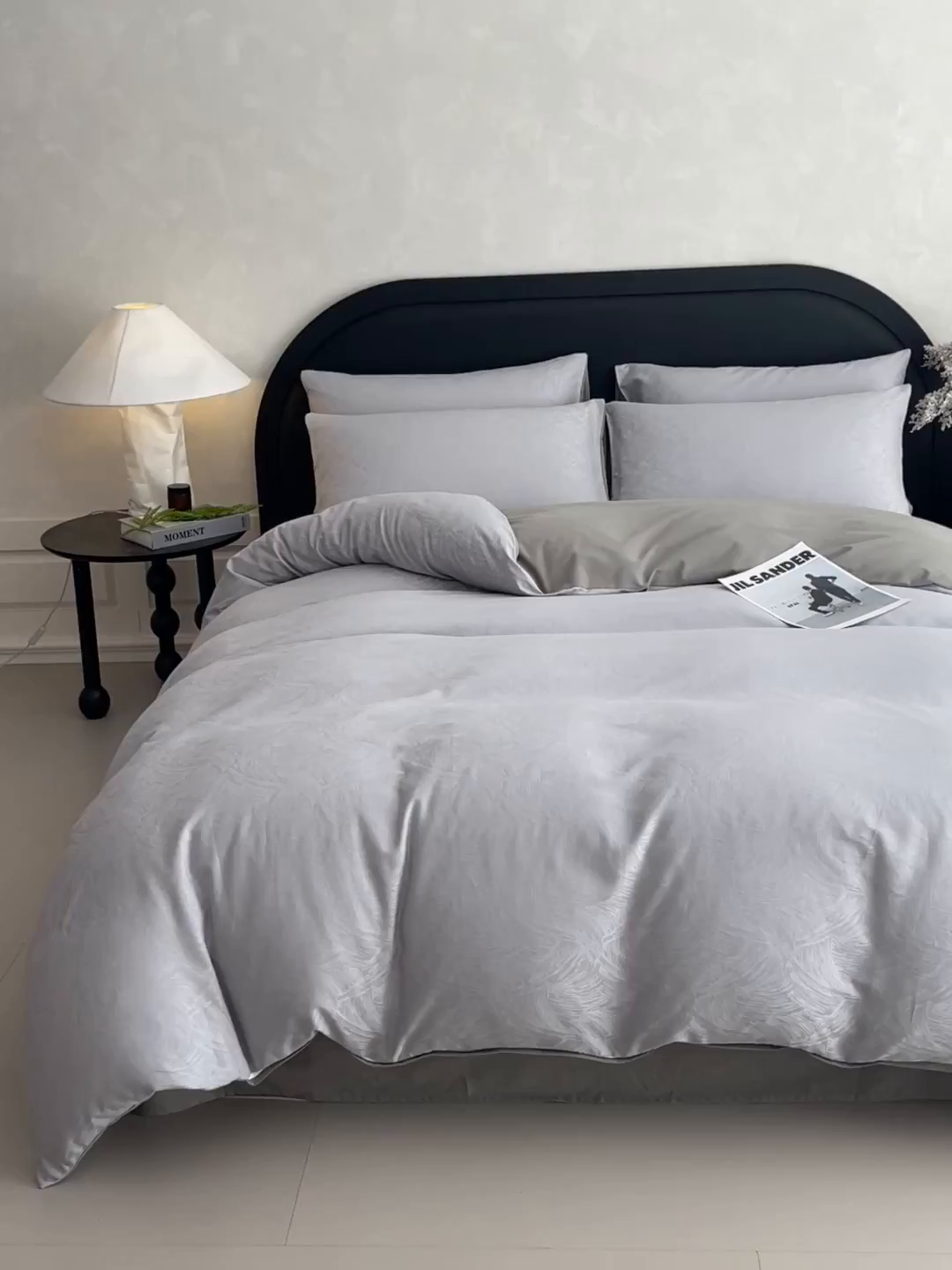 91家纺网 家纺一手货源 找家纺 琪格格纺织 2025新款50S贡缎大提花加厚全棉磨毛四件套 永恒韵律-灰