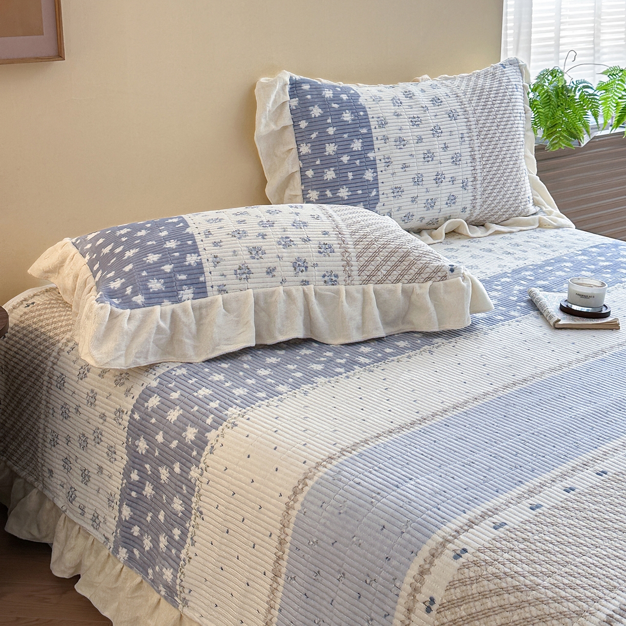 91家纺网 家纺一手货源 找家纺 桃心家居 2025新款韩版花边法式花卉碎花加厚牛奶绒多功能床盖单件单床盖床盖三件套单品 绒床盖-花边柠乐