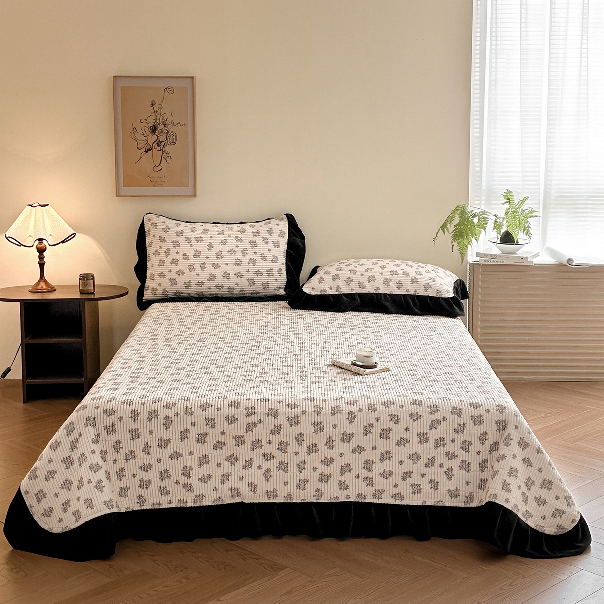 91家纺网 家纺一手货源 找家纺 桃心家居 2025新款韩版花边法式花卉碎花加厚牛奶绒多功能床盖单件单床盖床盖三件套单品 绒床盖-花边清香