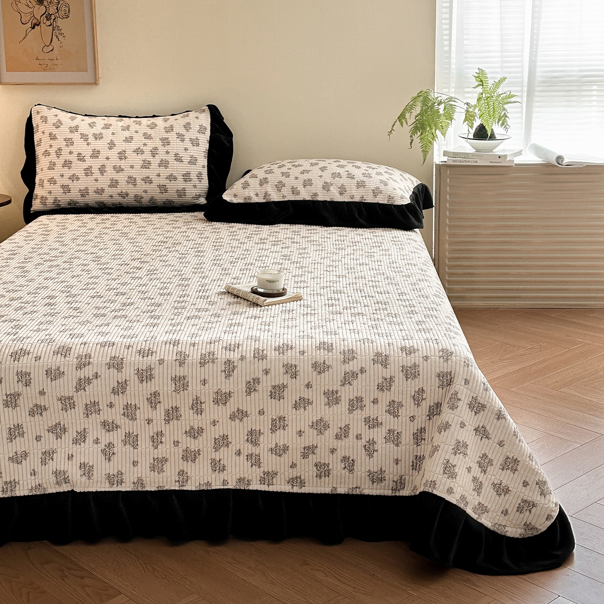 91家纺网 家纺一手货源 找家纺 桃心家居 2025新款韩版花边法式花卉碎花加厚牛奶绒多功能床盖单件单床盖床盖三件套单品 绒床盖-花边清香