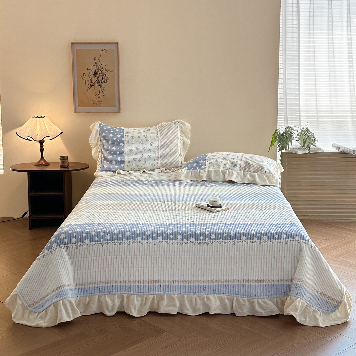 91家纺网 家纺一手货源 找家纺 桃心家居 2025新款韩版花边法式花卉碎花加厚牛奶绒多功能床盖单件单床盖床盖三件套单品 绒床盖-花边柠乐