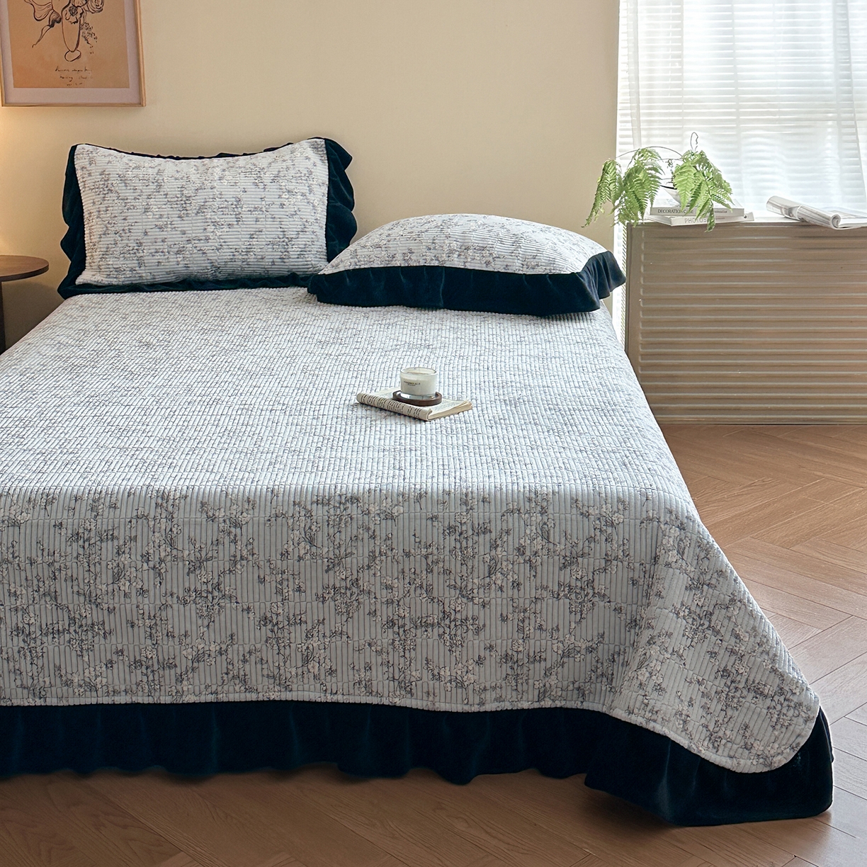 91家纺网 家纺一手货源 找家纺 桃心家居 2025新款韩版花边法式花卉碎花加厚牛奶绒多功能床盖单件单床盖床盖三件套单品 绒床盖-花边梦雅