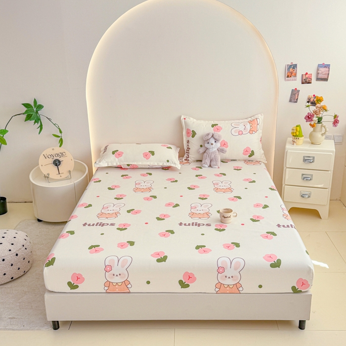 91家纺网 家纺一手货源 找家纺 梦舒阳 2025新款磨毛植物羊绒单床笠三件套单品床笠 粉玉金兔