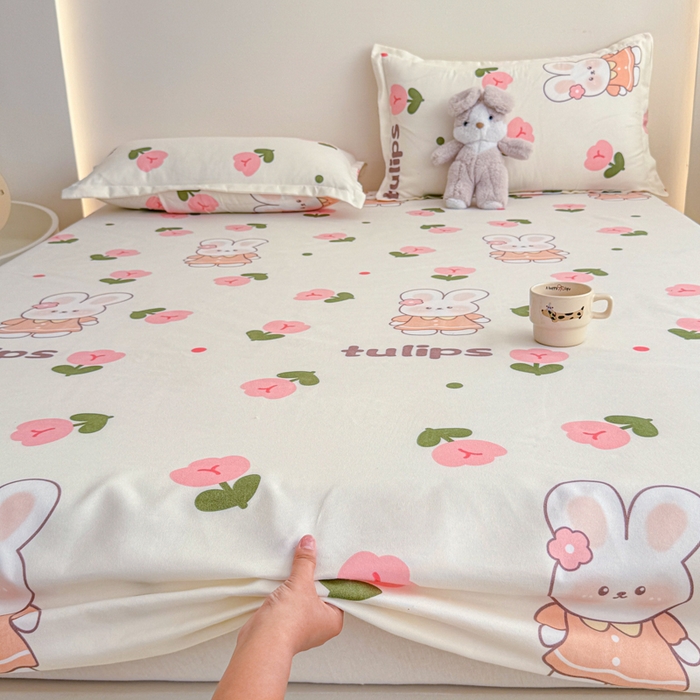 91家纺网 家纺一手货源 找家纺 梦舒阳 2025新款磨毛植物羊绒单床笠三件套单品床笠 粉玉金兔