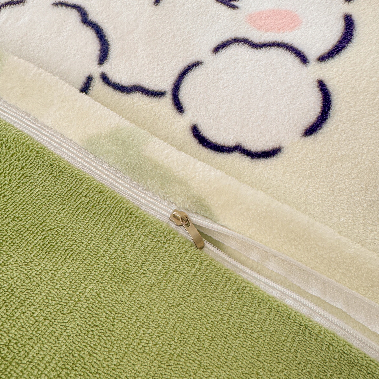 91家纺网 家纺一手货源 找家纺 LIFE.丽芙 2025秋冬新款A类牛奶绒加厚夹棉床笠+被套组合四件套 爱心小宠-绿