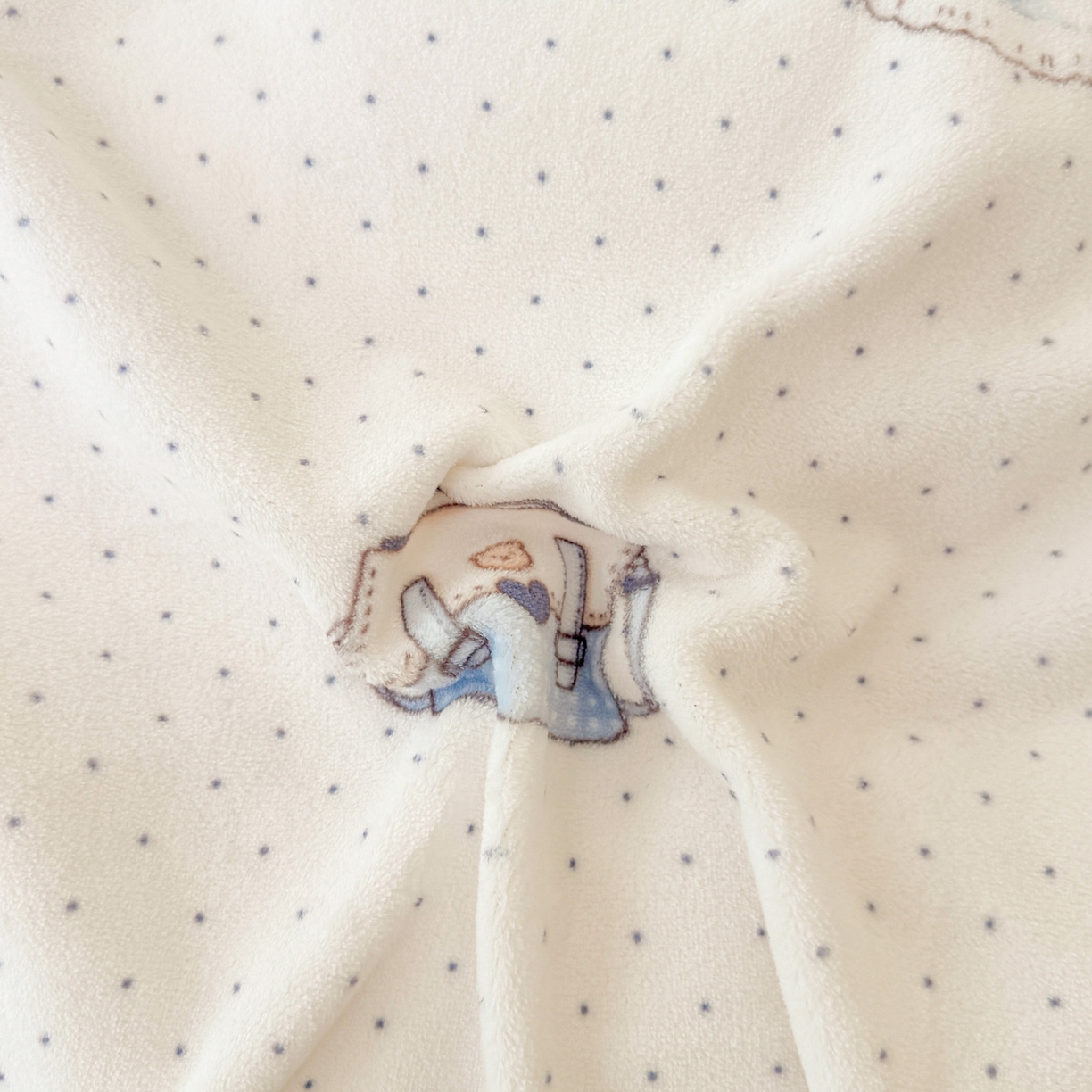 91家纺网 家纺一手货源 找家纺 LIFE.丽芙 2025秋冬新款A类牛奶绒加厚夹棉床笠+被套组合四件套 贝果宝贝