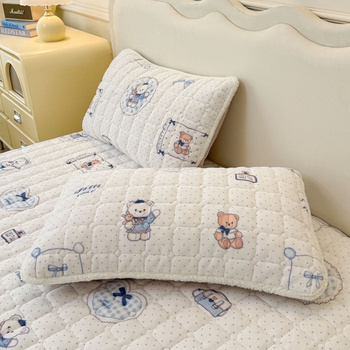 91家纺网 家纺一手货源 找家纺 LIFE.丽芙 2025秋冬新款A类牛奶绒加厚夹棉床笠+被套组合四件套 贝果宝贝