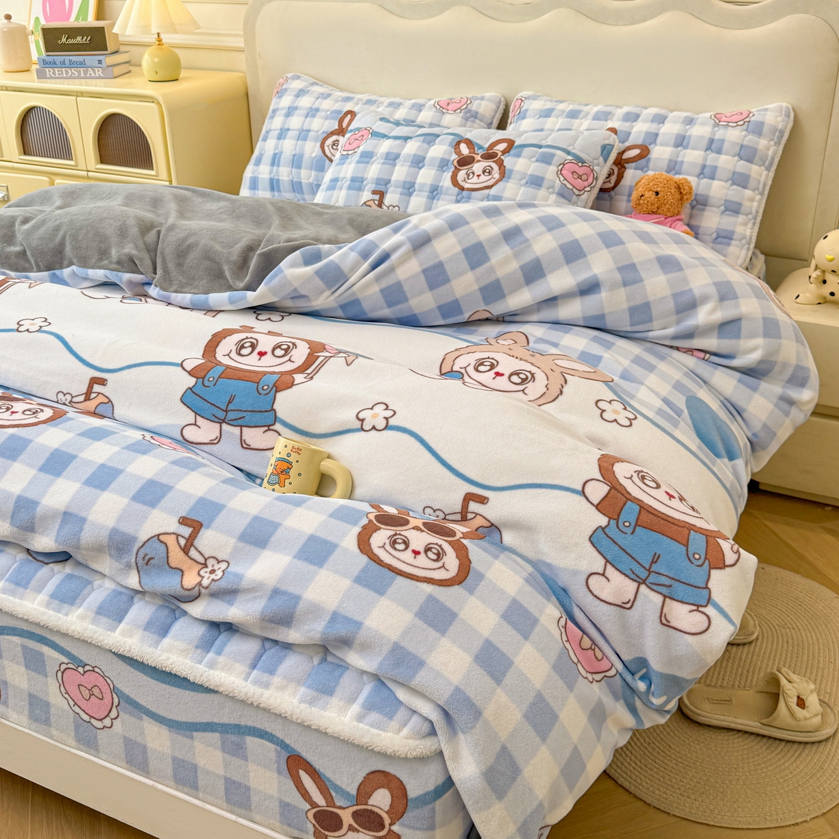 91家纺网 家纺一手货源 找家纺 LIFE.丽芙 2025秋冬新款A类牛奶绒加厚夹棉床笠+被套组合四件套 布布乐园