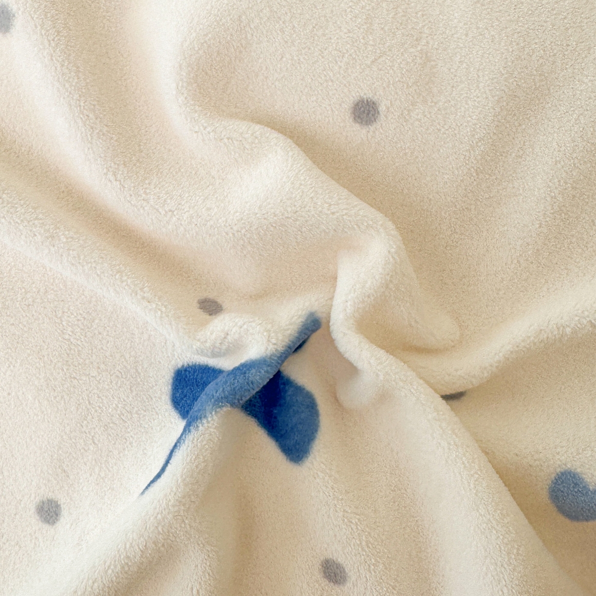 91家纺网 家纺一手货源 找家纺 LIFE.丽芙 2025秋冬新款A类牛奶绒加厚夹棉床笠+被套组合四件套 动感小熊