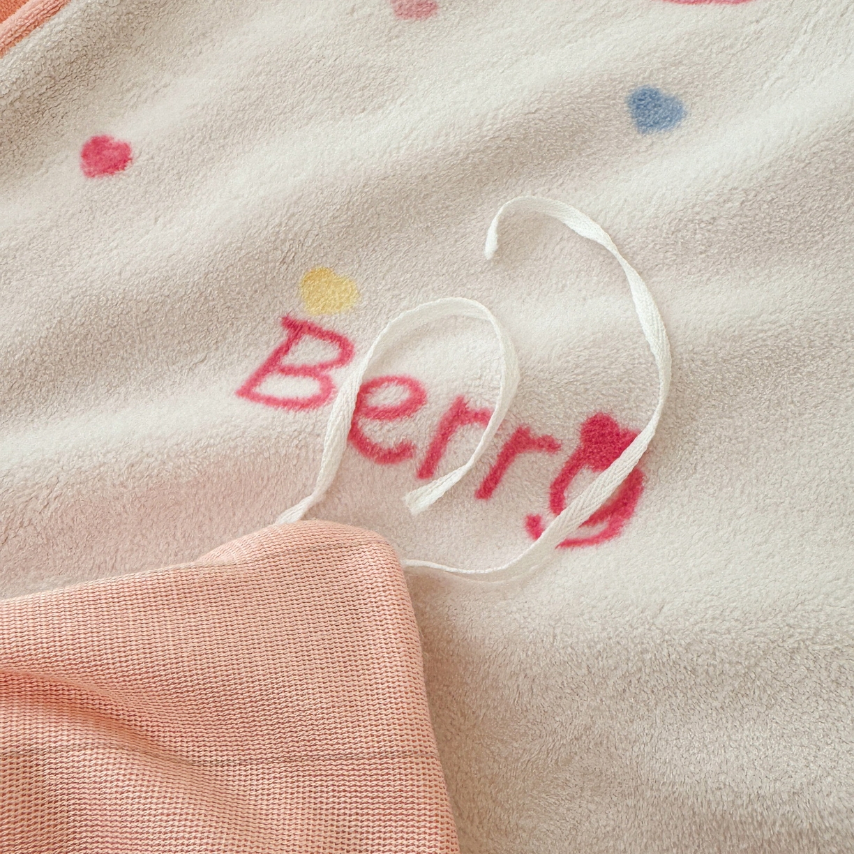 91家纺网 家纺一手货源 找家纺 LIFE.丽芙 2025秋冬新款A类牛奶绒加厚夹棉床笠+被套组合四件套 乖乖喵