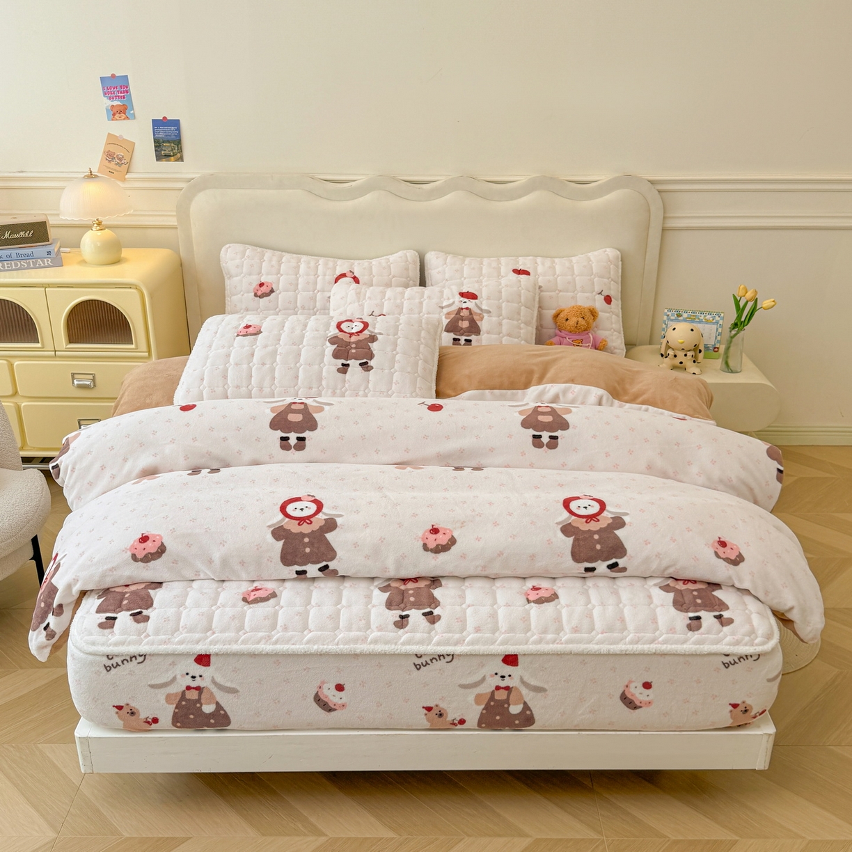 91家纺网 家纺一手货源 找家纺 LIFE.丽芙 2025秋冬新款A类牛奶绒加厚夹棉床笠+被套组合四件套 小伙伴