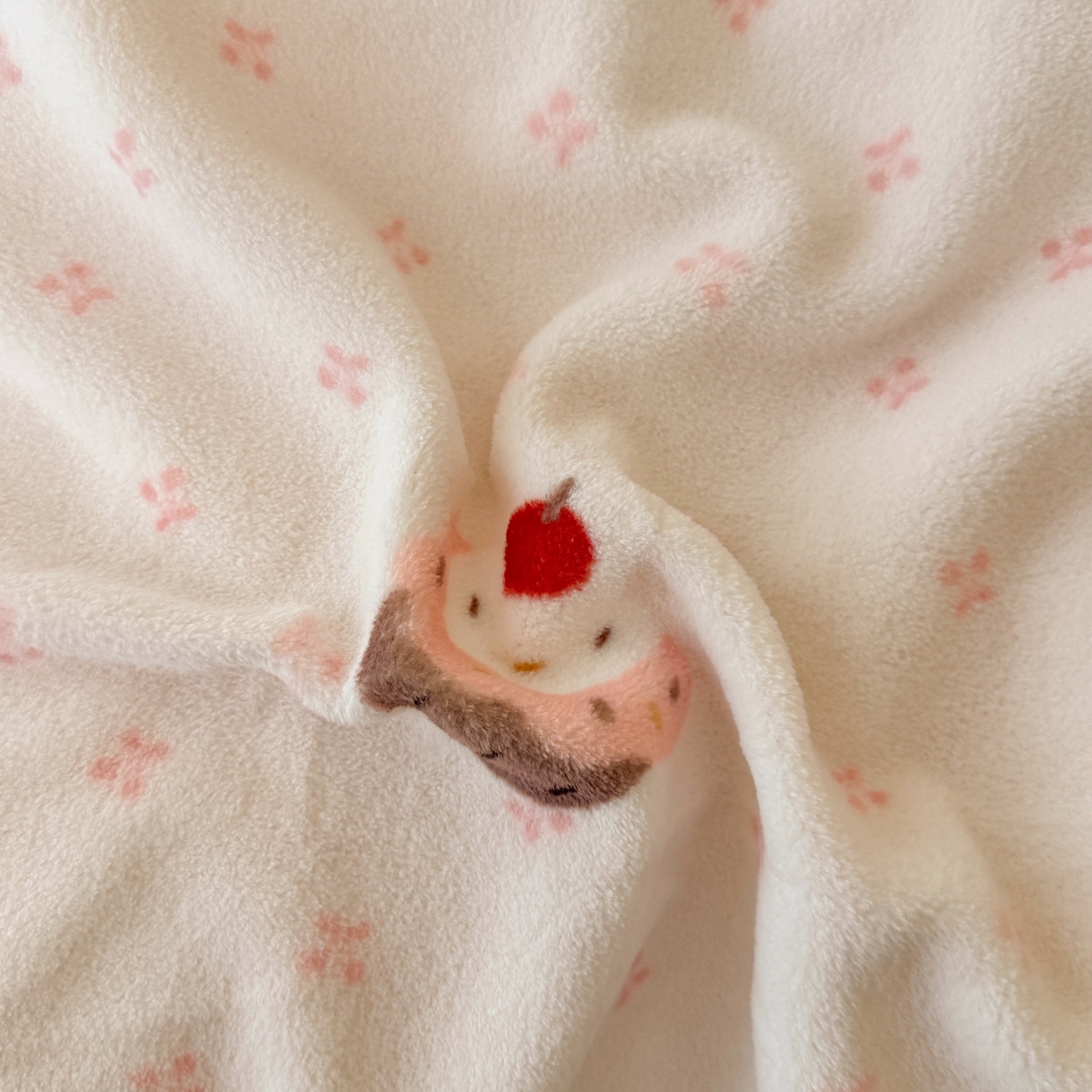 91家纺网 家纺一手货源 找家纺 LIFE.丽芙 2025秋冬新款A类牛奶绒加厚夹棉床笠+被套组合四件套 小伙伴