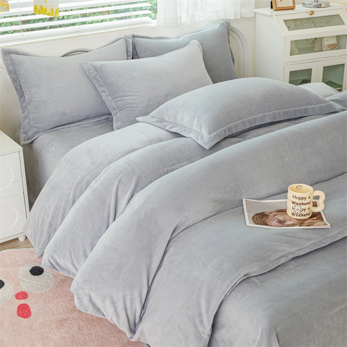 91家纺网 家纺一手货源 找家纺 锦罗绣 2025新款牛奶绒肌理纹单被套 浅灰