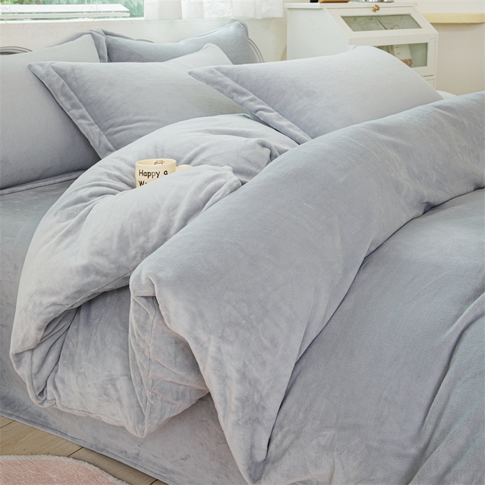 91家纺网 家纺一手货源 找家纺 锦罗绣 2025新款牛奶绒肌理纹单被套 浅灰
