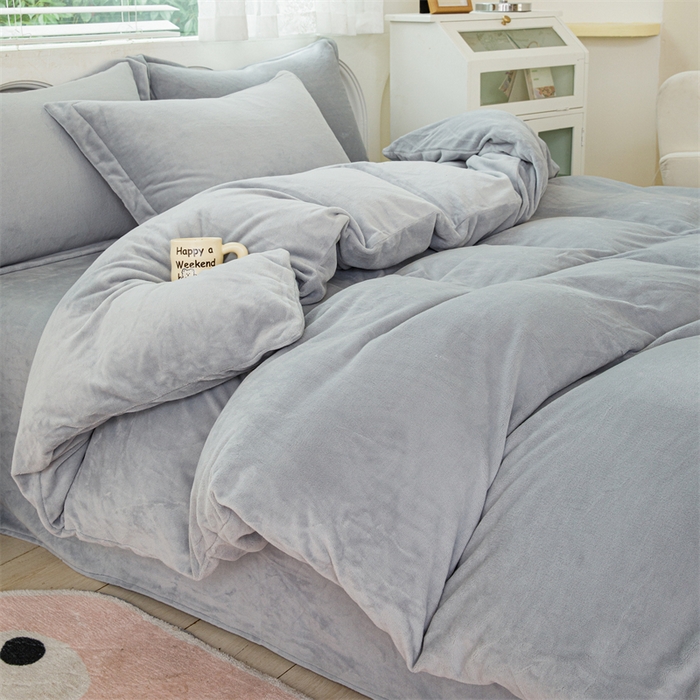 91家纺网 家纺一手货源 找家纺 锦罗绣 2025新款牛奶绒肌理纹单被套 浅灰