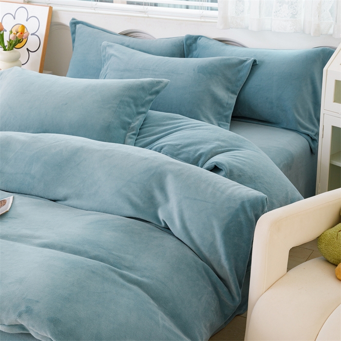 91家纺网 家纺一手货源 找家纺 锦罗绣 2025新款牛奶绒肌理纹单被套 繁星蓝