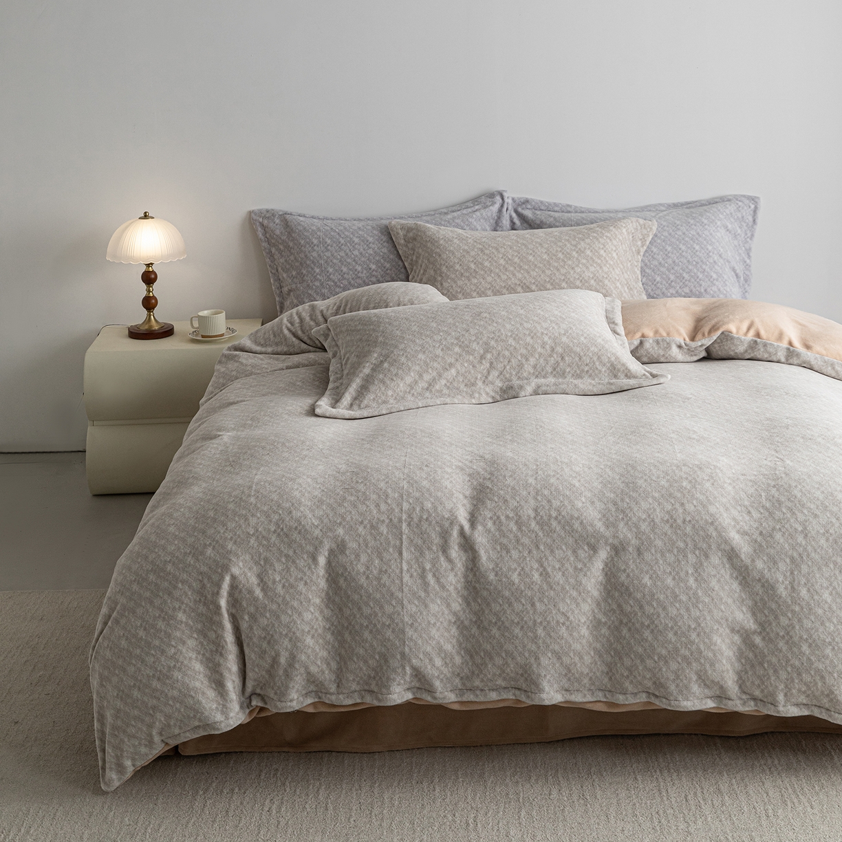 91家纺网 家纺一手货源 找家纺 锦罗绣 2025新款牛奶绒肌理纹单被套 肌理纹-棕