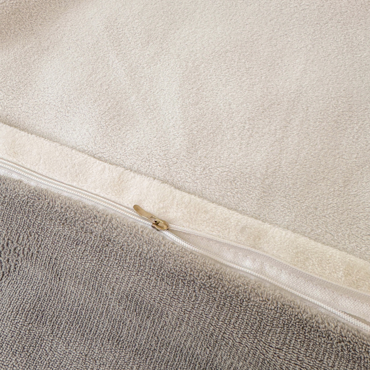 91家纺网 家纺一手货源 找家纺 LIFE.丽芙 2025秋冬新款A类牛奶绒加厚夹棉床笠+被套组合四件套 快乐多巴胺