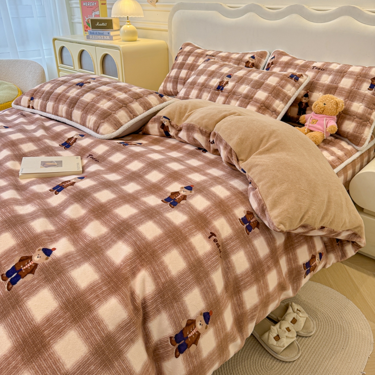 91家纺网 家纺一手货源 找家纺 LIFE.丽芙 2025秋冬新款A类牛奶绒加厚夹棉床笠+被套组合四件套 芭乐