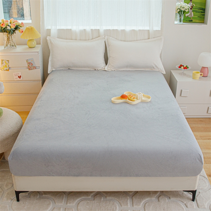 91家纺网 家纺一手货源 找家纺 锦罗绣 2025新款牛奶绒肌理纹四件套 浅灰