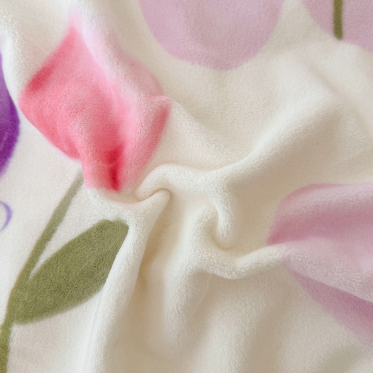 91家纺网 家纺一手货源 找家纺 LIFE.丽芙 2025秋冬新款A类牛奶绒加厚夹棉床笠+被套组合四件套 花语